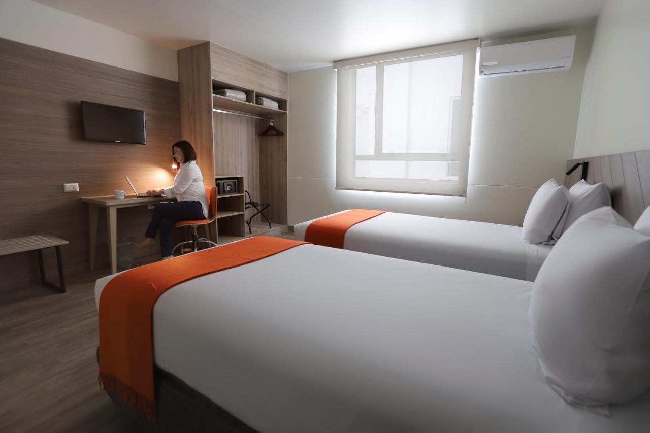 Casa Andina Standard Trujillo Plaza酒店 外观 照片